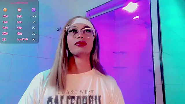 nicol_gill_ Show in webcam