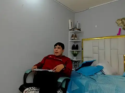 badboyjuan_ élő XXX-chatje