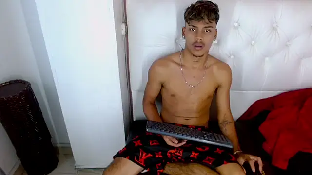 Angel_foxc13 – Live XXX-chat