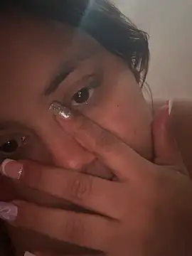 tatikanyx XXX чат на живо