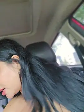 CataleyaRusso – Naživo XXX chat