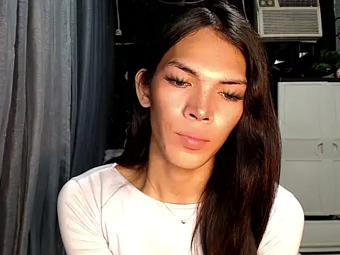 GORGEOUS_CARMEE Pertunjukan Webcam