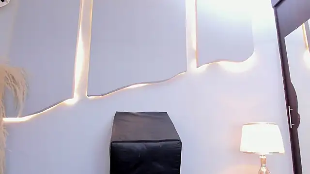 Chatroom XXX en direct de EmilyDiaaz