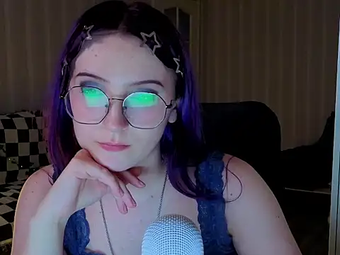 Chat +18 de violet-siren-x ao vivo