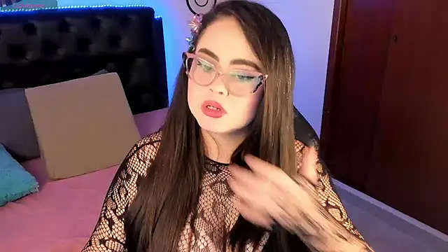 XXX chat uživo modela LolaVillalobos