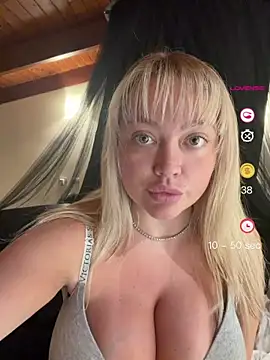 misstitmouseofficial's Live XXX Chat