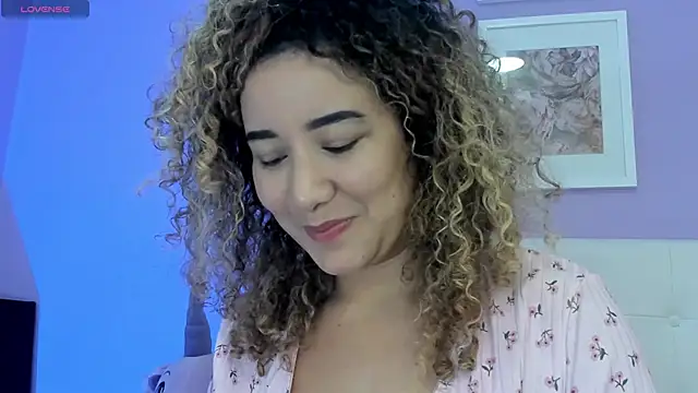 Charlotte11-11 Chat XXX live