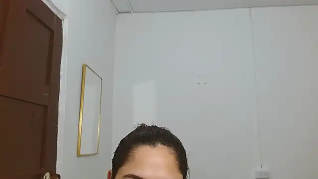Thaliann Live XXX chat