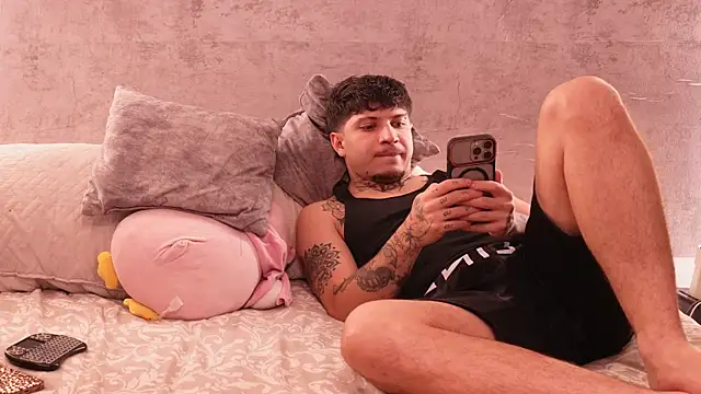 Nicky_and_Blake Adlı Modelin Canlı XXX Sohbeti