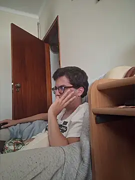 Chat +18 de RikCum4u ao vivo