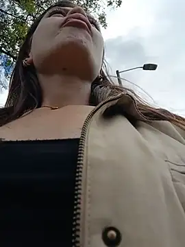 _Isabella-7 现场XXX聊天