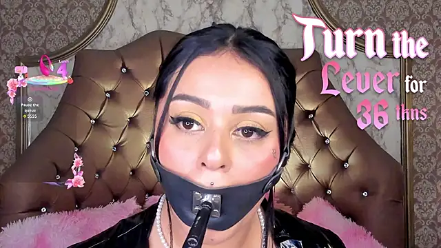 SoffiQueen Live XXX-chat