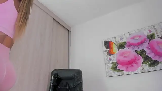 barbie_ds Chat XXX in diretta
