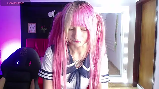 _Charlotte_Collins_ 在線直播表演