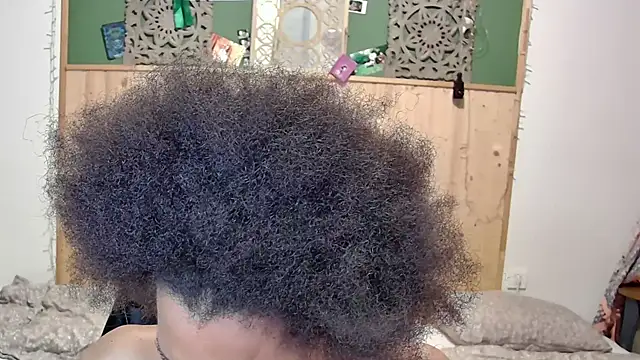 AaliyahHarrisのライブXXXチャット