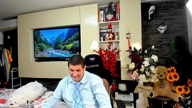 SpartacusDaddy48 Show Webcam