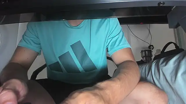 Show modela Naugthy_Patrick na web-kameri