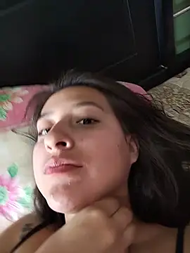 Chat +18 de rouse_lux ao vivo