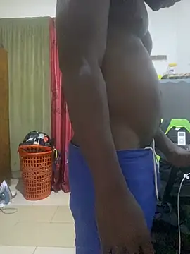 Chat +18 de Pornhouse420 ao vivo
