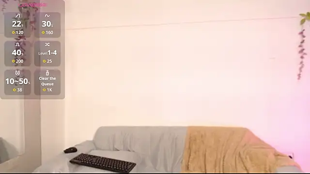 XXX chat uživo modela chloe_peach_