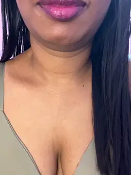 tamil_Aarathi's Live XXX Chat
