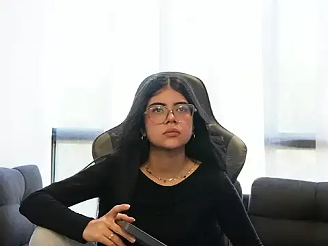Mia_Storm18's Live XXX Chat