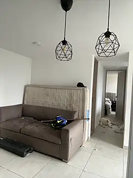 XXX chat uživo modela thomas_gun