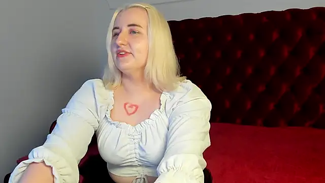 LioraArdyn Chat XXX in diretta