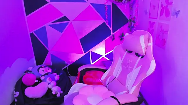 little_emma0のライブXXXチャット