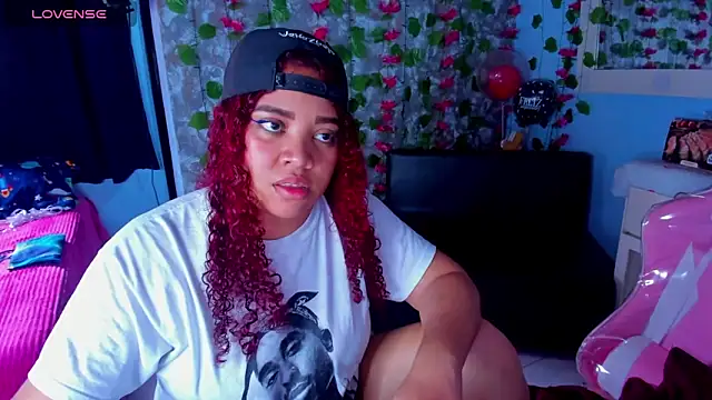 Chat +18 de AngelaCoffee ao vivo