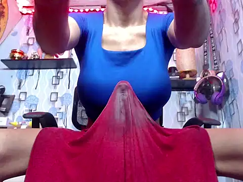 Chatroom XXX en direct de 30cmUncutSelfsucker