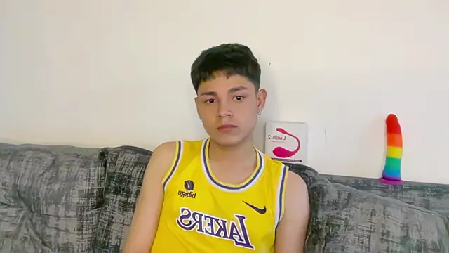 Andy_Belier23 Pertunjukan Webcam