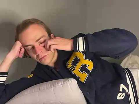 Вебкам-шоу yuppie_b