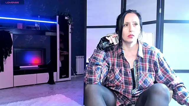 Lucky_MilfのライブXXXチャット