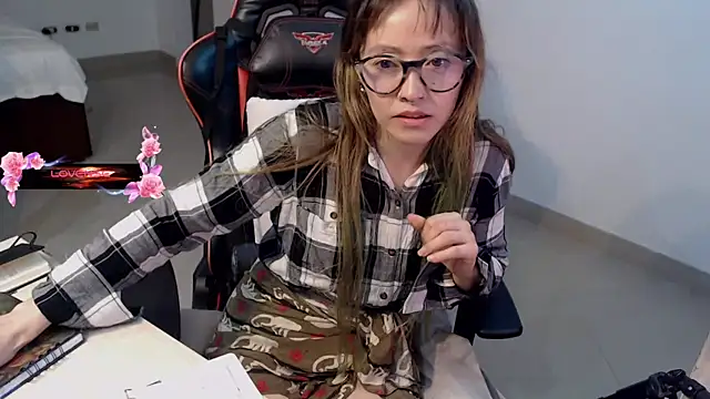pink-2022 Live XXX-chat