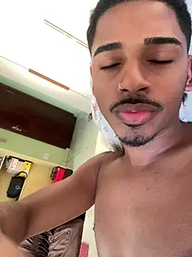Show de pretin19cm1 na webcam