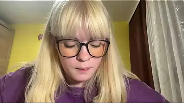 LeslyKelly: διαδικτυακό σόου στην κάμερα