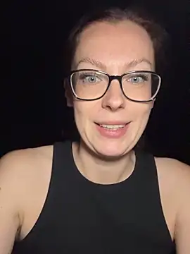 RussianGirls_ Pertunjukan Webcam