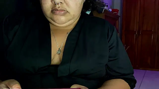 xlatinastar লাইভ XXX চ্যাট