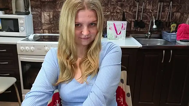 AnitaXVine Adlı Modelin Canlı XXX Sohbeti