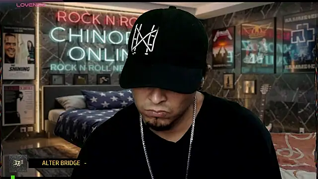 chino_roz's Live XXX Chat