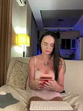 DinaTasty – Naživo XXX chat