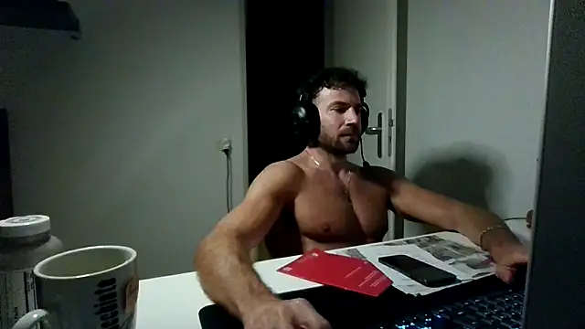 alpha-hunk: απευθείας συνομιλία ΧΧΧ
