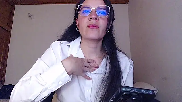 Czat XXX na żywo – Shanel_Lozano