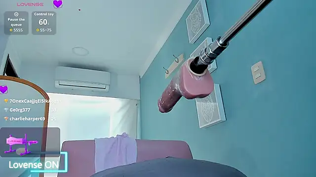 Luna_Raay élő XXX-chatje