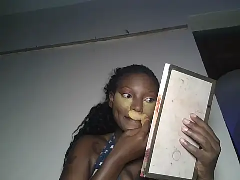 sweet_cammie élő XXX-chatje
