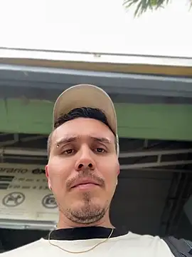 adam-rivera's Live XXX Chat