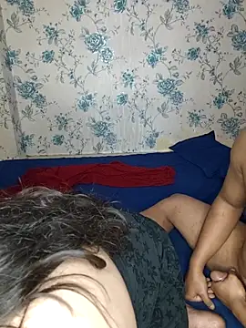 Pokazy przed kamerką – priyaverma00