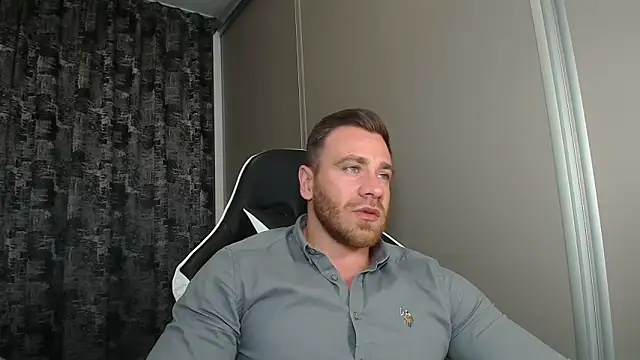 Czat XXX na żywo – Thori92
