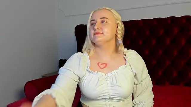 צ'אט XXX בשידור חי של LioraArdyn